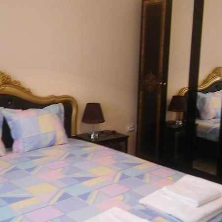 Apartment Izabel Yambol Bagian luar foto