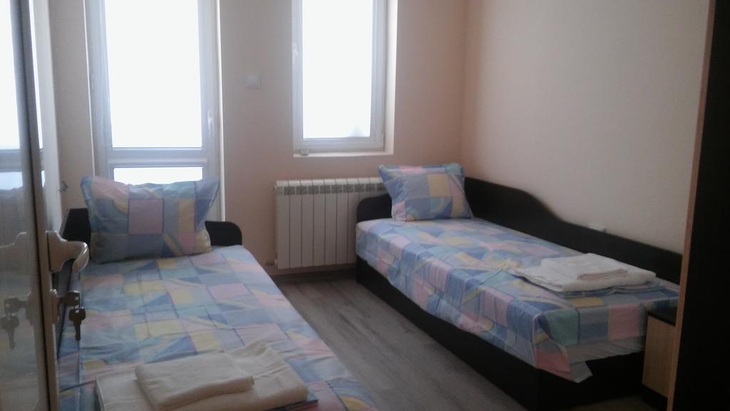 Apartment Izabel Yambol Bagian luar foto